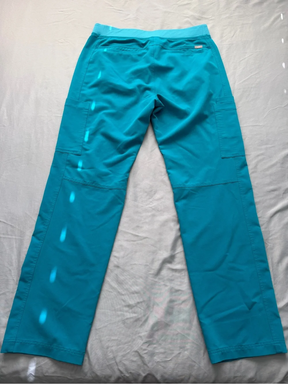 FIGS Men's Teal Scrub Pants & Top Set